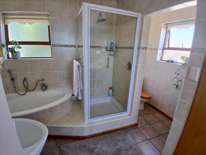 3 Bedroom Property for Sale in Stilbaai Wes Western Cape